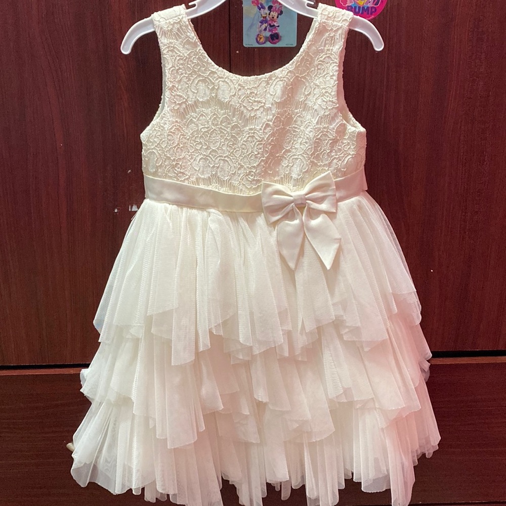 Girl dress